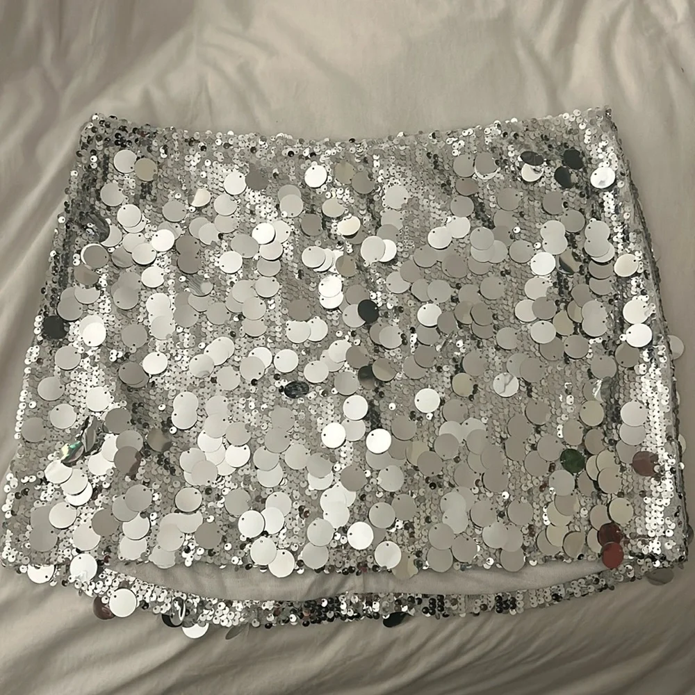 White Fox Disco Silver Skirt - Picture 2 of 7